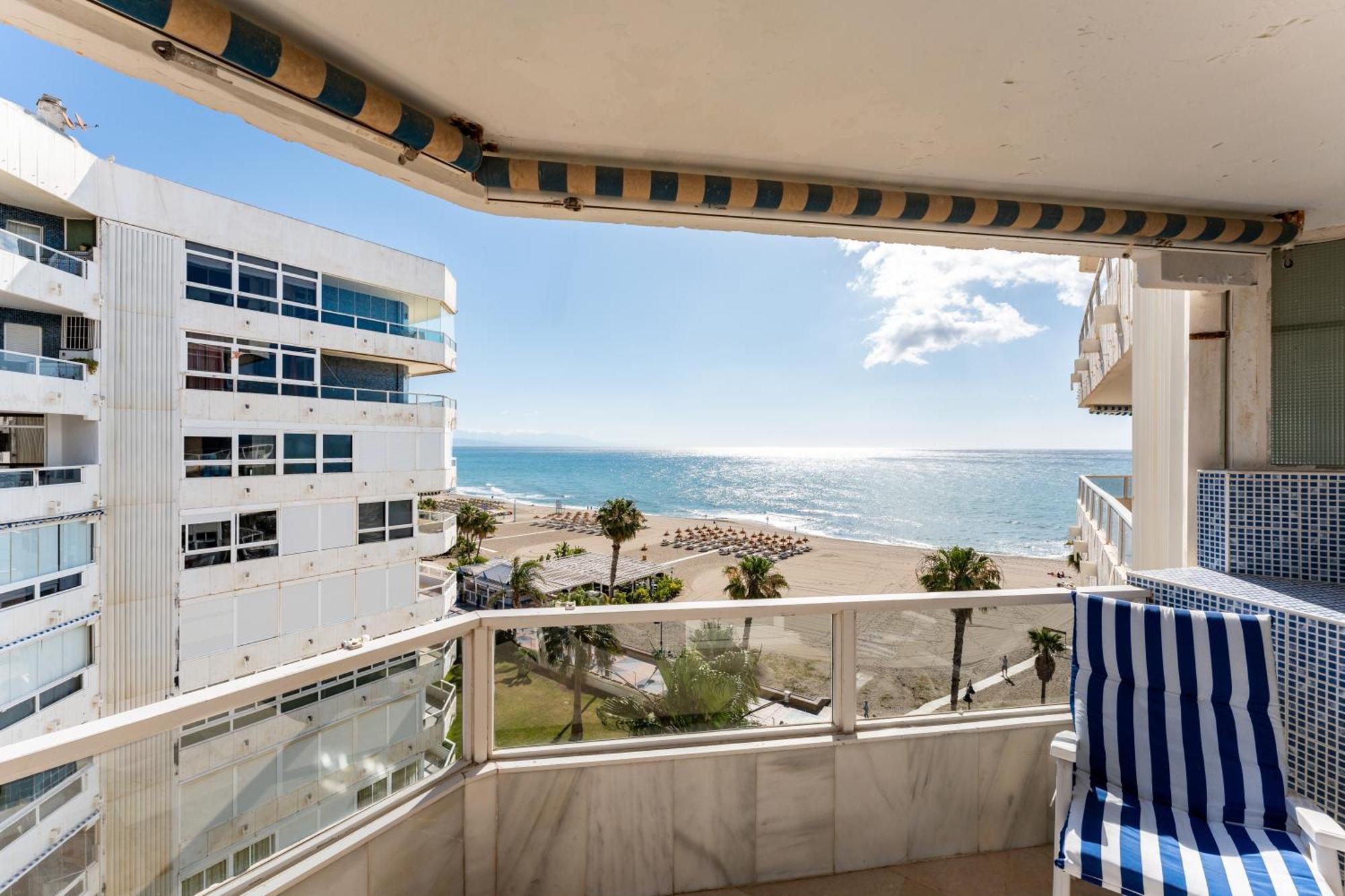 Tropico Carihuela View & Parking Apartment ตอร์เรโมลิโนส ภายนอก รูปภาพ