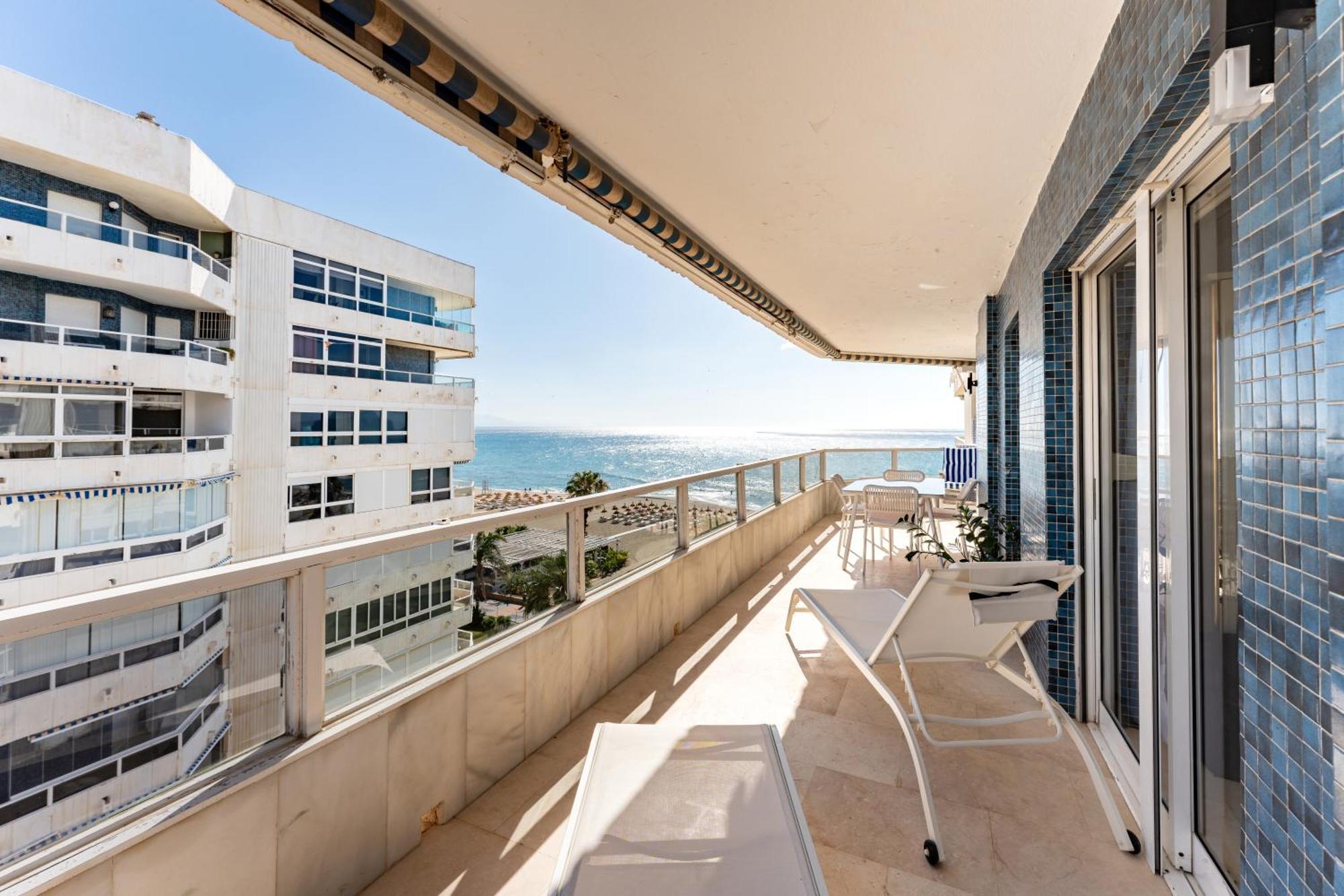 Tropico Carihuela View & Parking Apartment ตอร์เรโมลิโนส ภายนอก รูปภาพ