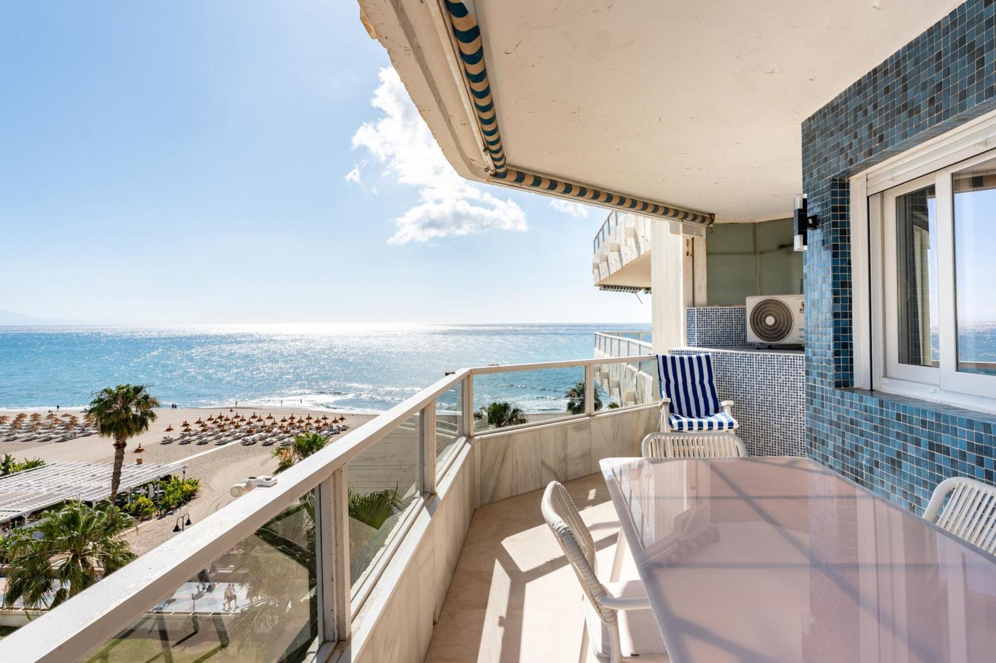 Tropico Carihuela View & Parking Apartment ตอร์เรโมลิโนส ภายนอก รูปภาพ
